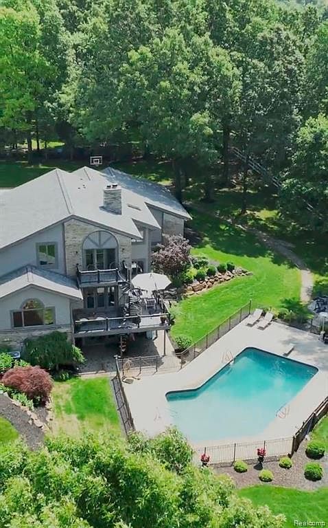 1194 Eagle Nest Ct Milford, MI 48381 | Single Family