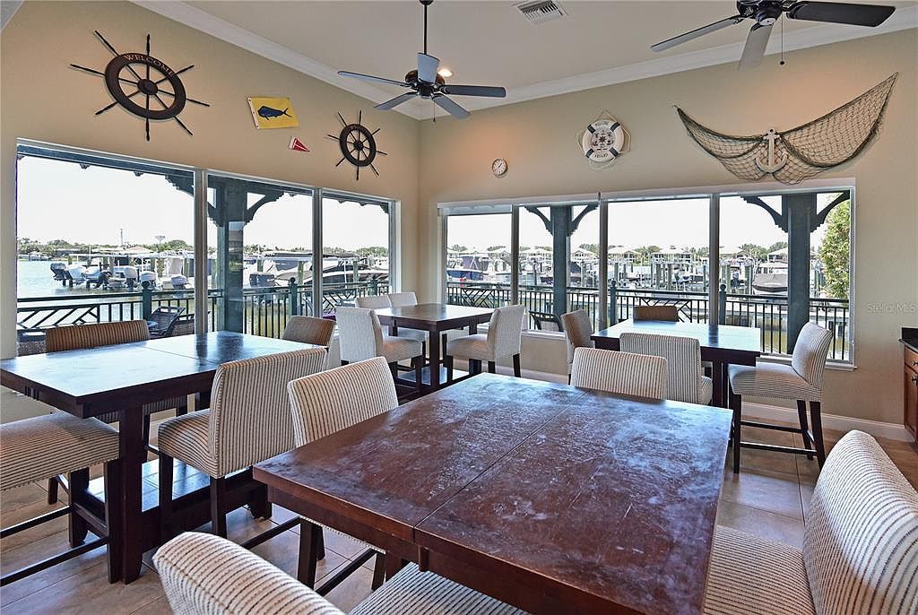 1020 Tidewater Shores Loop #403 Bradenton, FL 34208 | Condominium