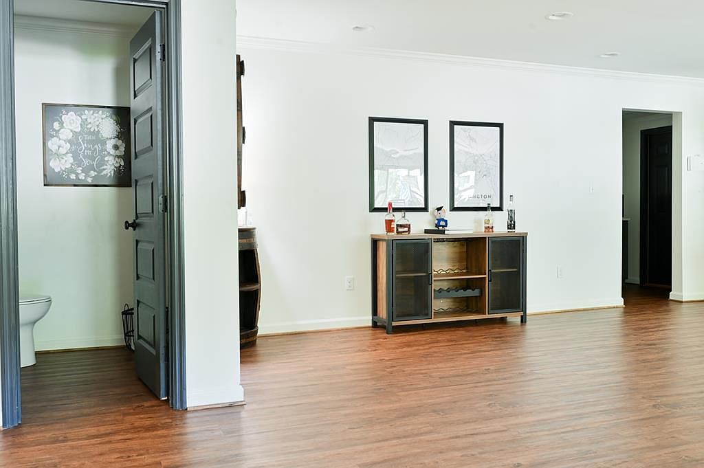 1300 Kentucky Blvd Hazard, KY 41701  | Single Family