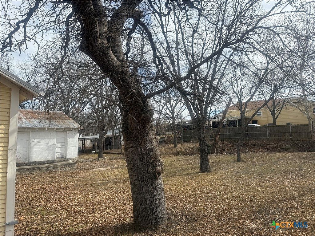 708 W Avenue C Lampasas, TX 76550  | Single Family