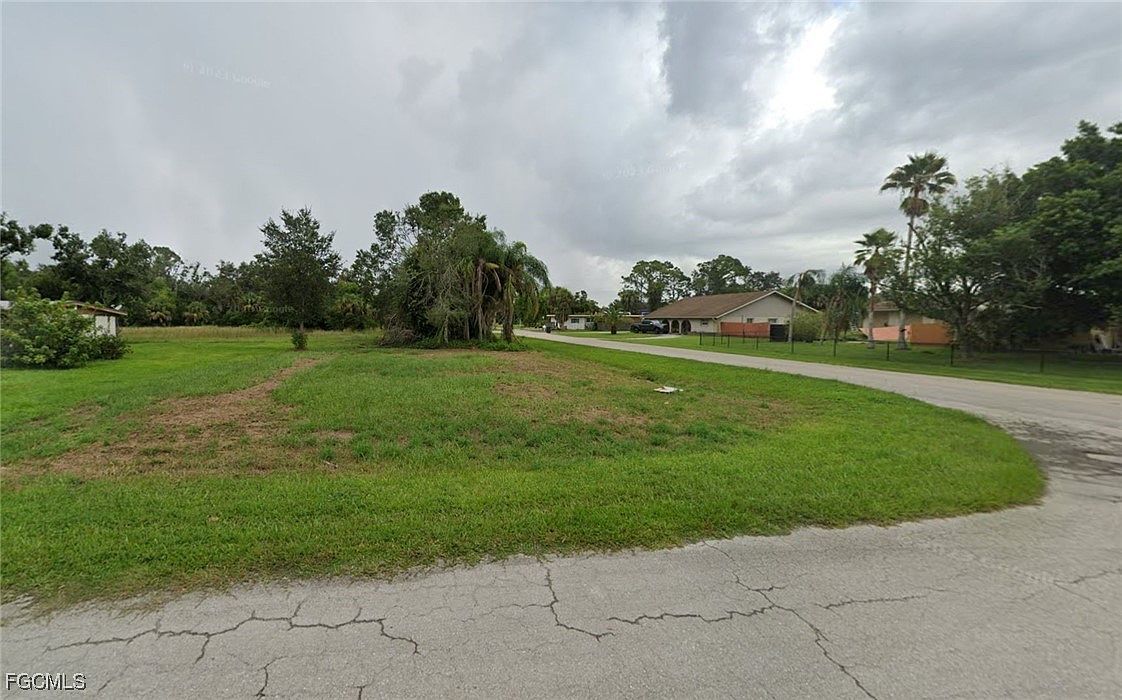 9461 Swan Way North Fort Myers, FL 33917  | Land/Lot