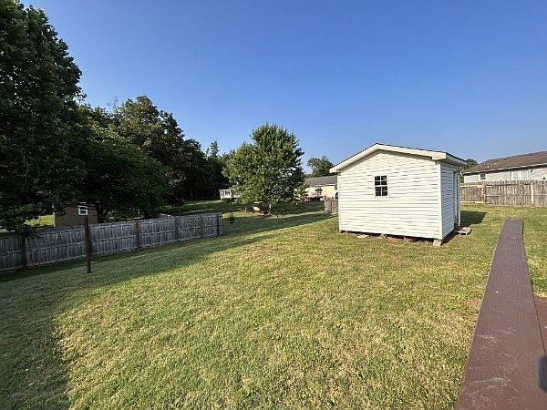 1485 Sunshine Dr Clarksville, TN 37042 | Single Family