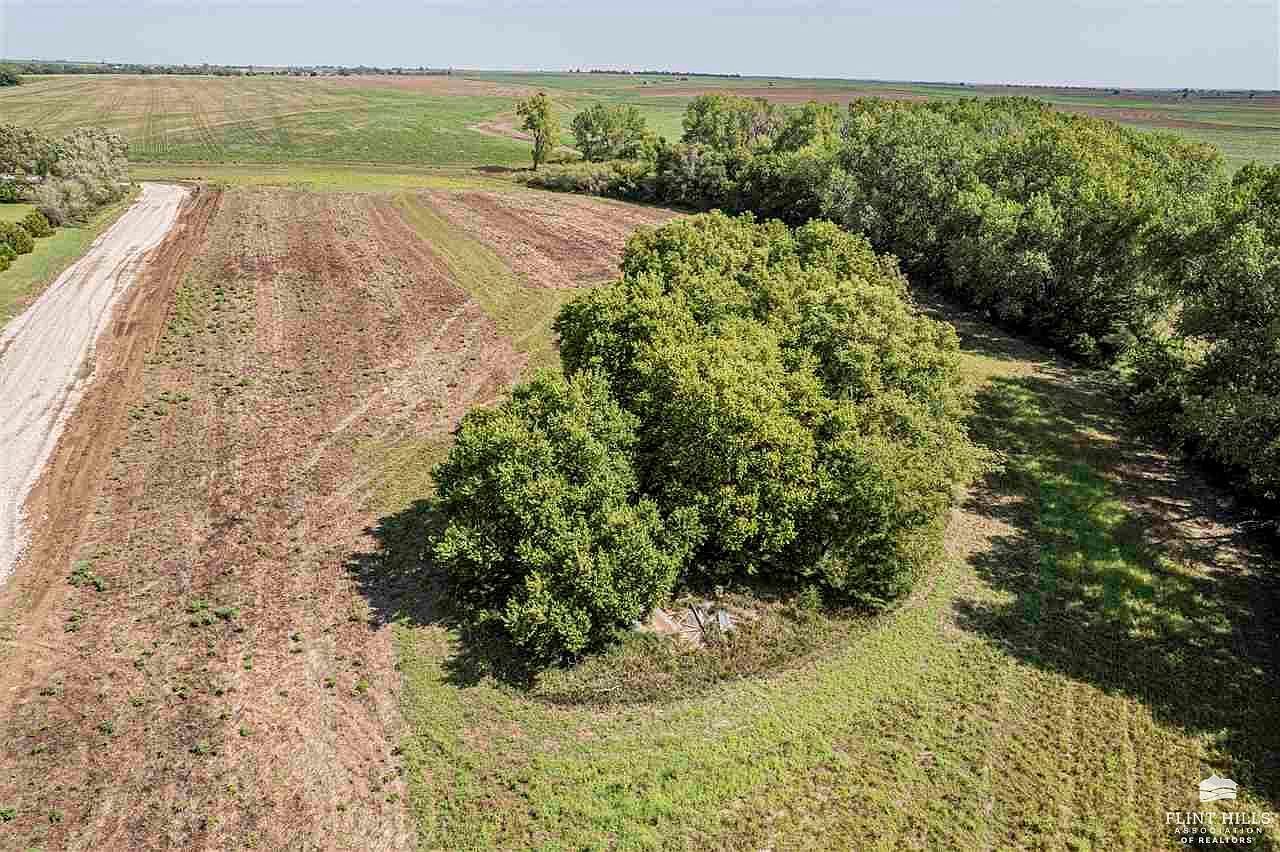 3300 Fair Rd Abilene, KS 67410 | Land/Lot