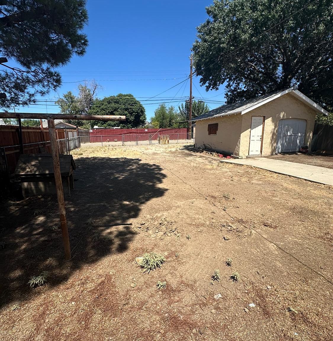 309 E San Joaquin St Avenal, CA 93204 | Single Family