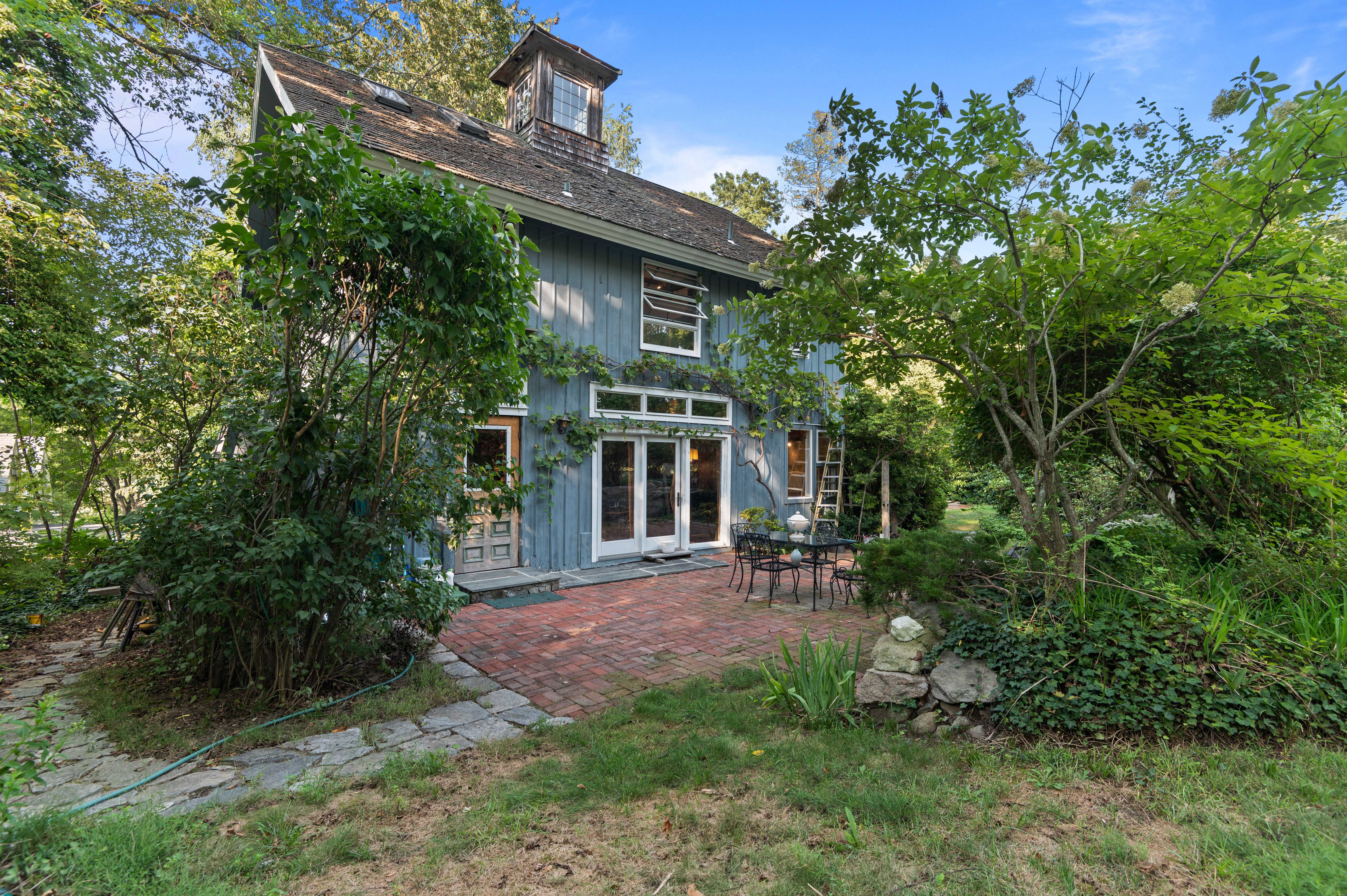 32 West Avenue, Essex,, CT, 6426  | Single Family