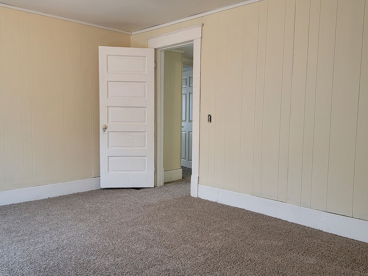 625 S Courtland Ave Kokomo, IN 46901  | Single Family