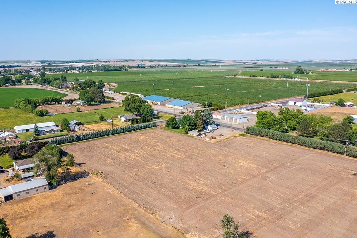 Lake Rd LOT 3 Burbank, WA 99323  | Land/Lot