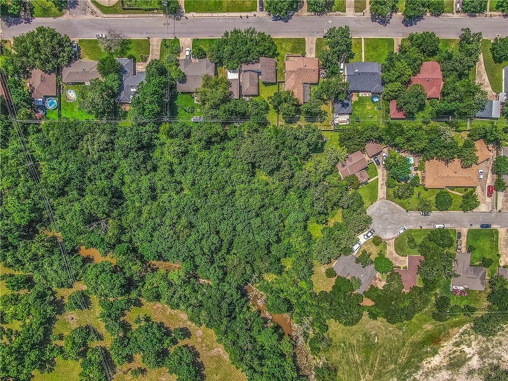 3814 Valley Oaks Dr Bryan, TX 77802  | Land/Lot