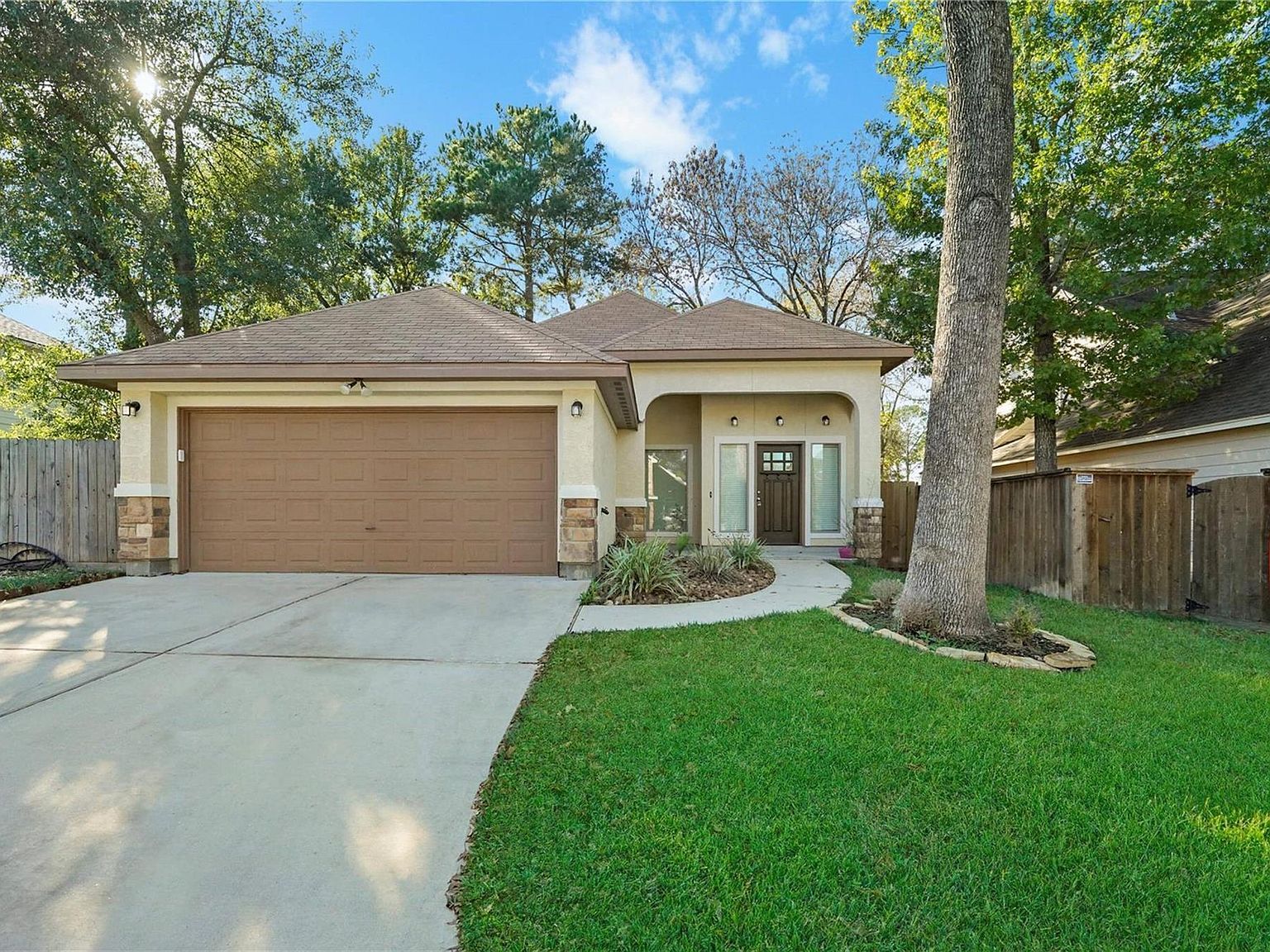 13086 Hydra Ct Willis, TX 77318 | Multi Family