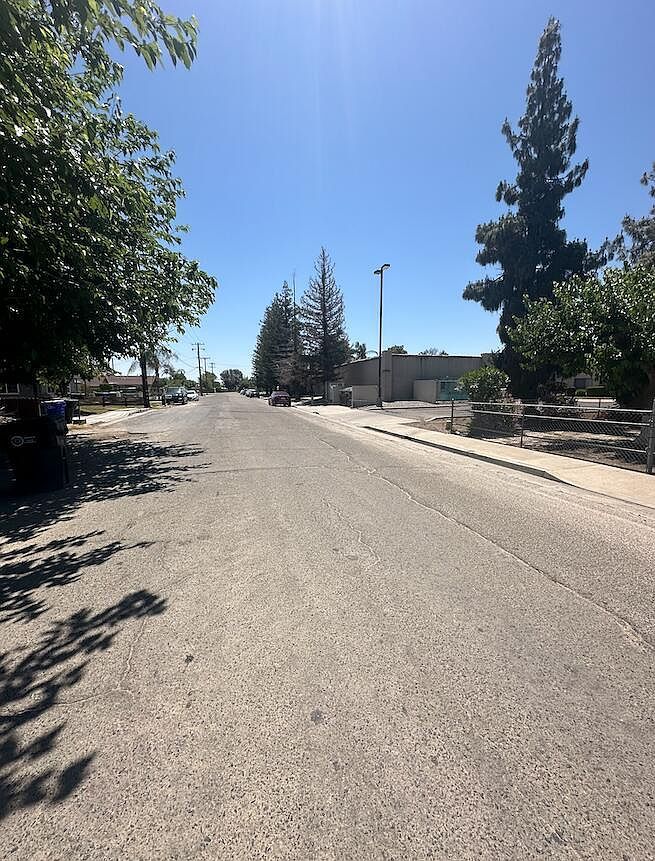 474 Douglas St Porterville, CA 93257  | Single Family