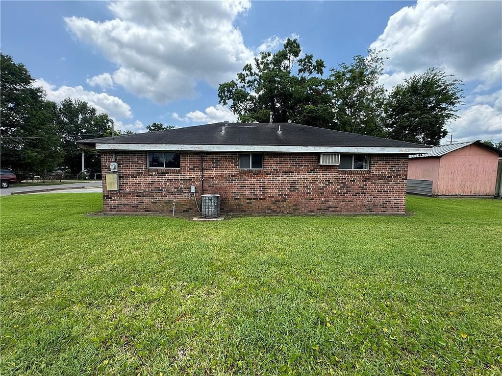 136 5th St Westwego, LA 70094  | Single Family