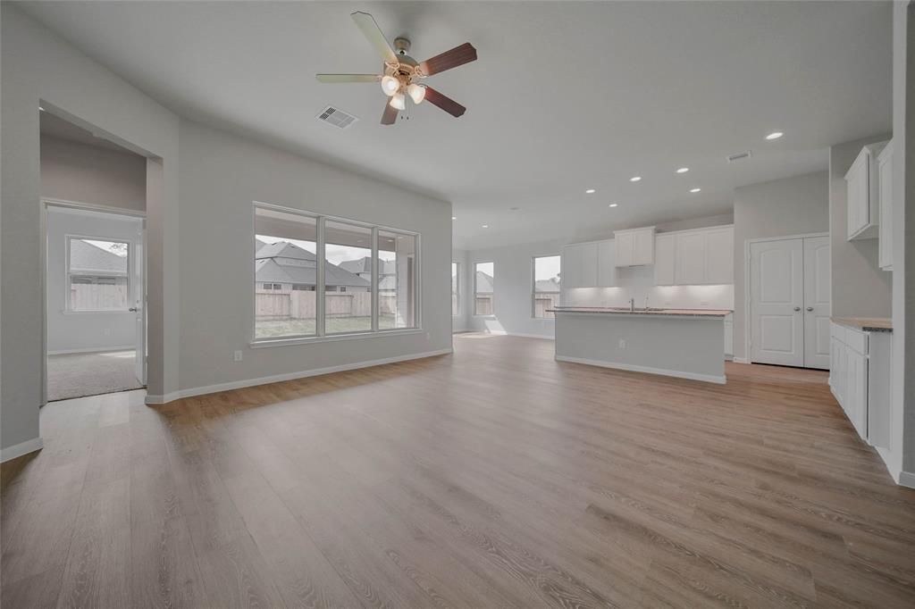 14209 Castolon Court, Conroe, TX, USA, 77384 - Thumbnail 3