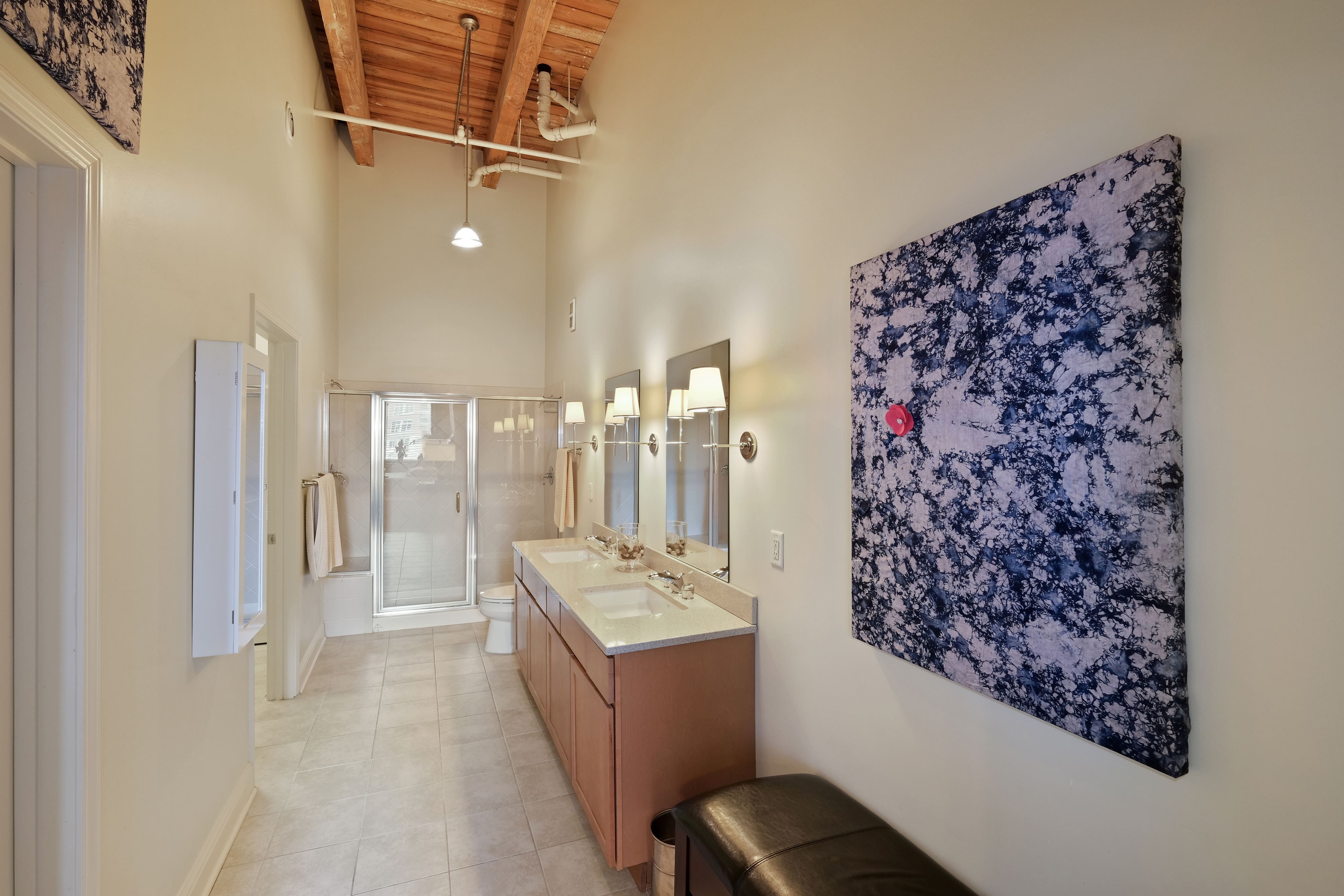 610 Central Street, Kansas City, MO, USA, 64105  | Condominium