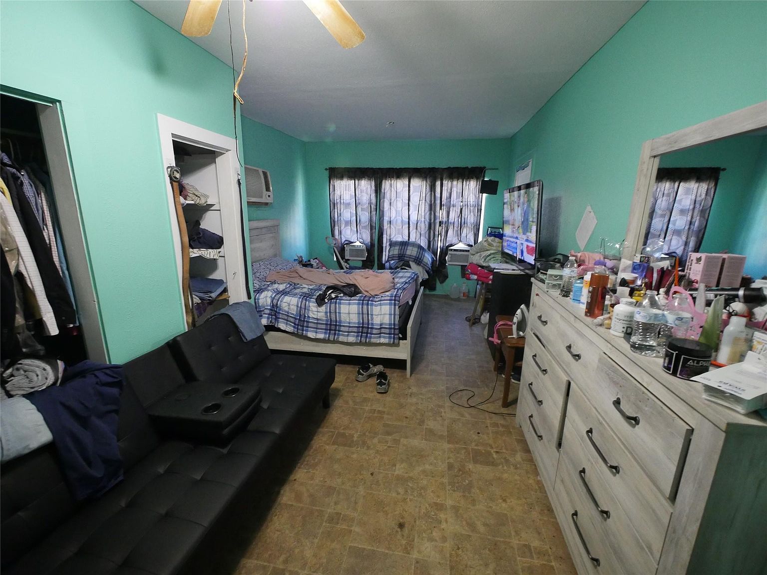 1609 Hussion St Houston, TX 77003  | Single Family