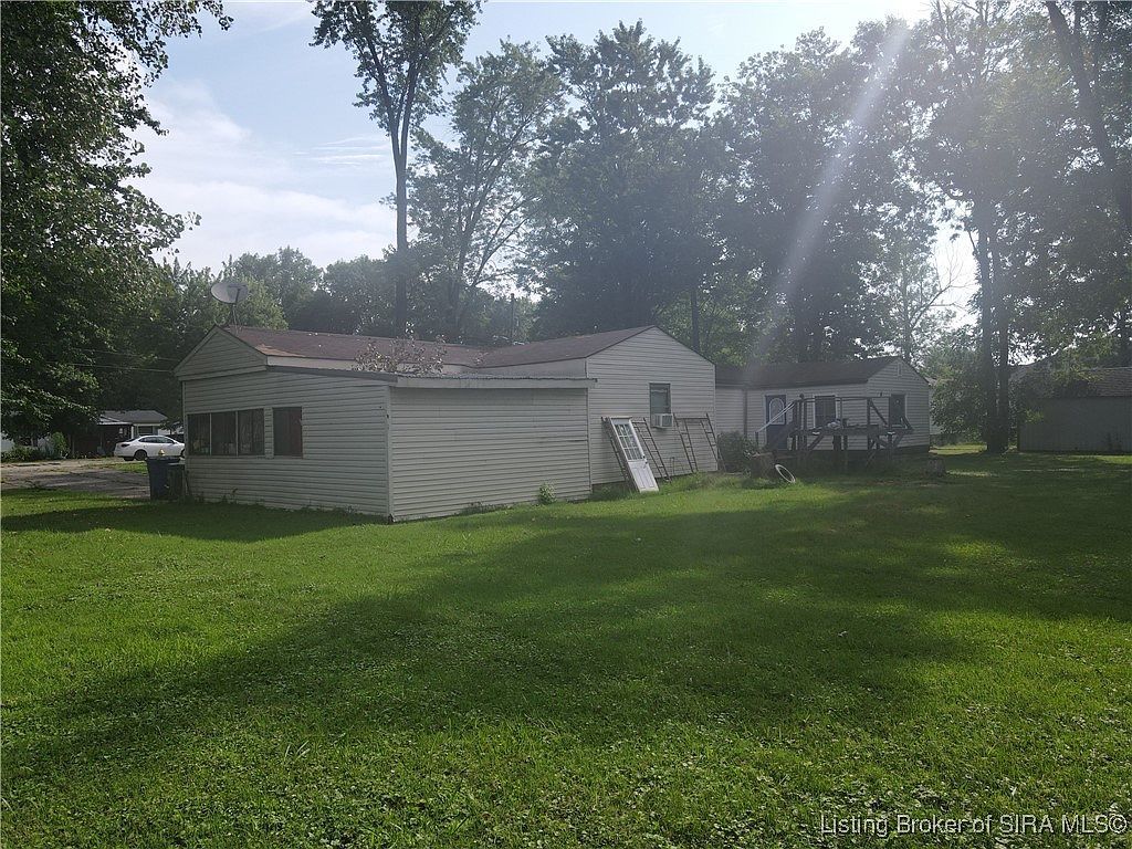 1524 Waverly Rd Jeffersonville, IN 47130  | New build