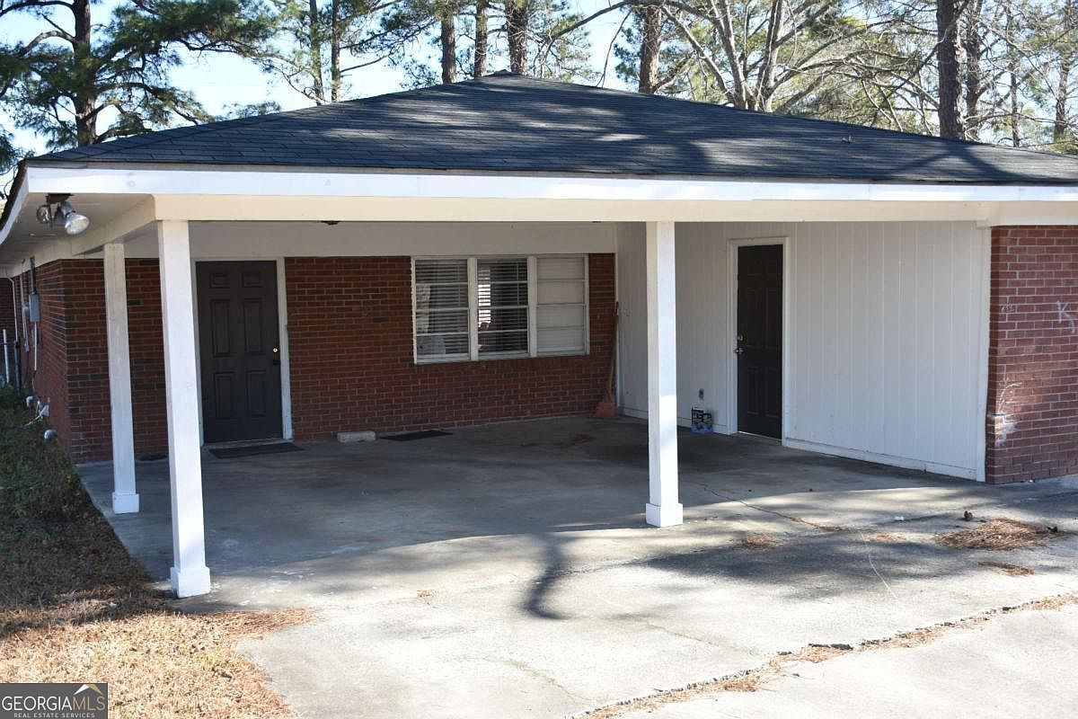 611 N 4th St Jesup, GA 31545  | Single Family