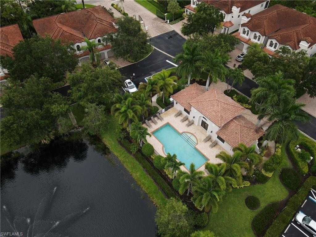 27000 Adriana Cir #101, Bonita Springs, FL 34135, USA  | Town Home