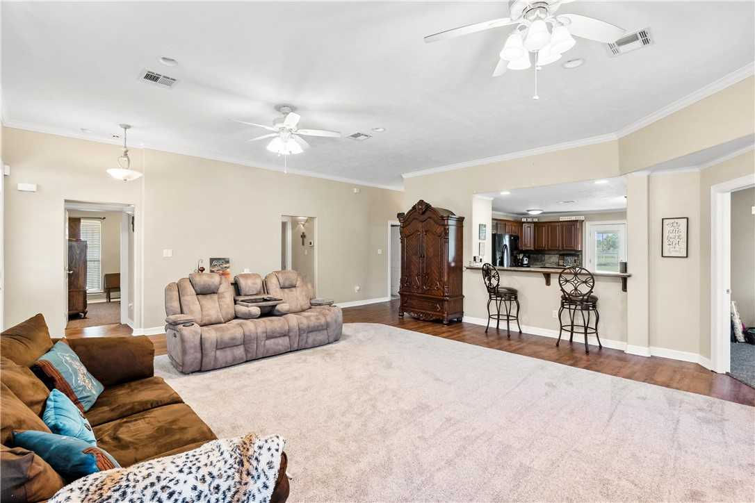 1491 Riata Court, Bryan, TX, USA, 77808 - Thumbnail 5