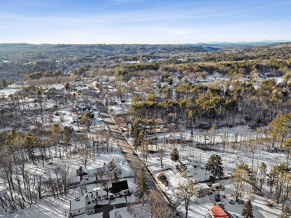 1097 Main St Readfield, ME 04355 | Single Family