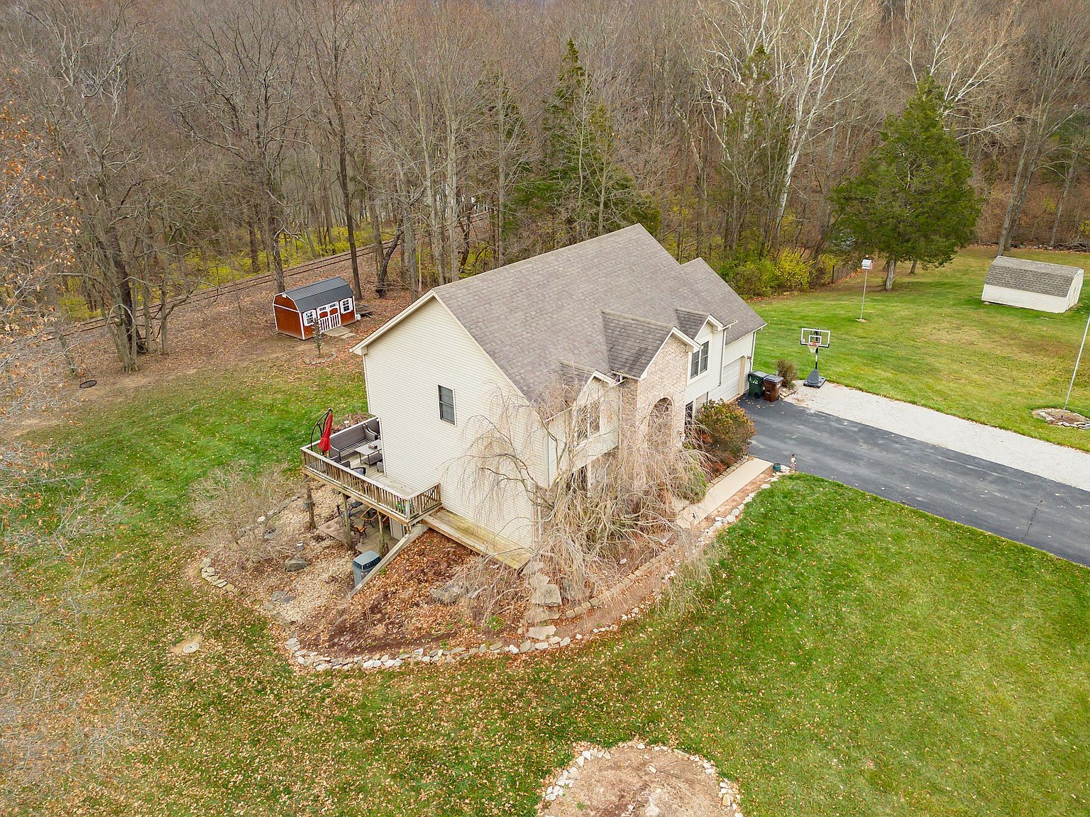 750 S Stonehenge North Vernon, IN 47265  | Single Family