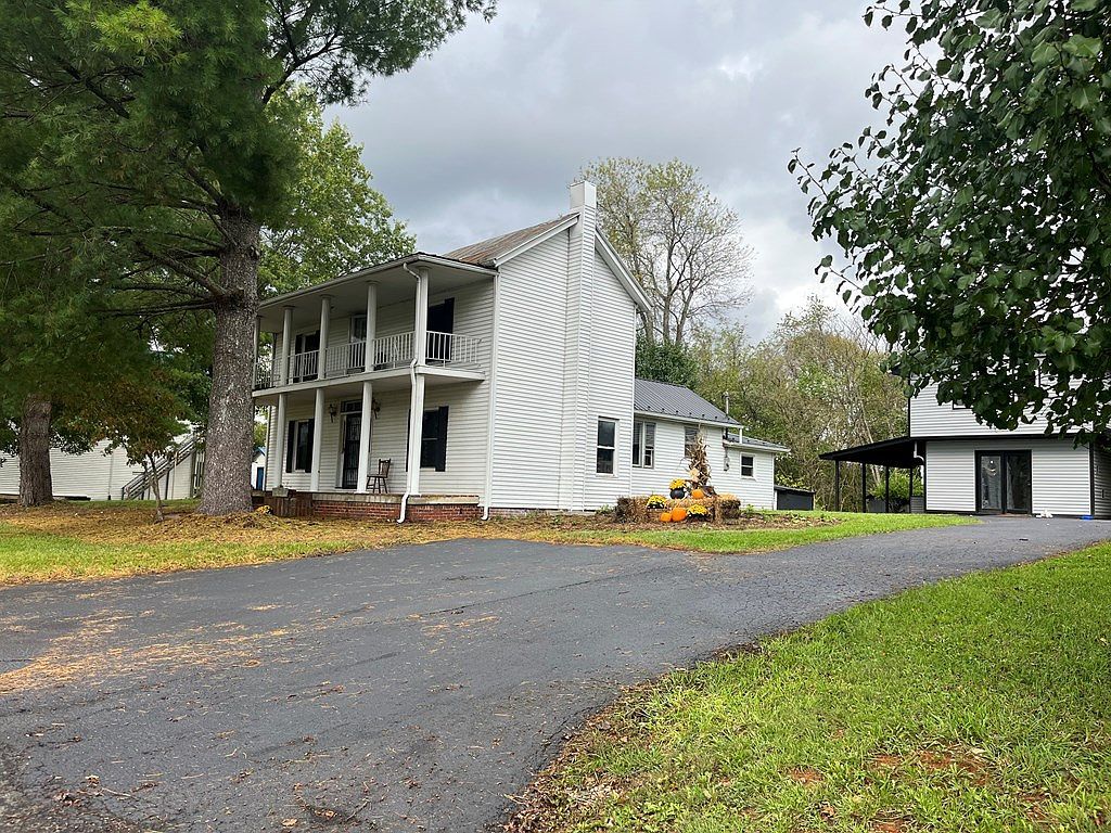 63-75 Church St Castlewood, VA 24224 | Single Family