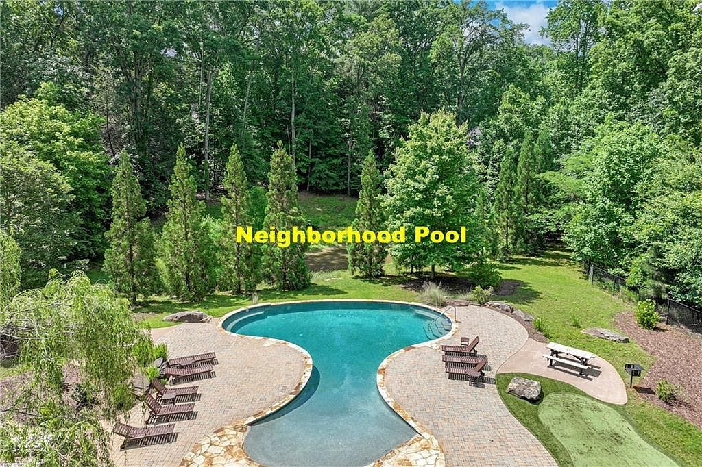 1226 Bloomsbury Ln Gainesville, GA 30501  | Single Family