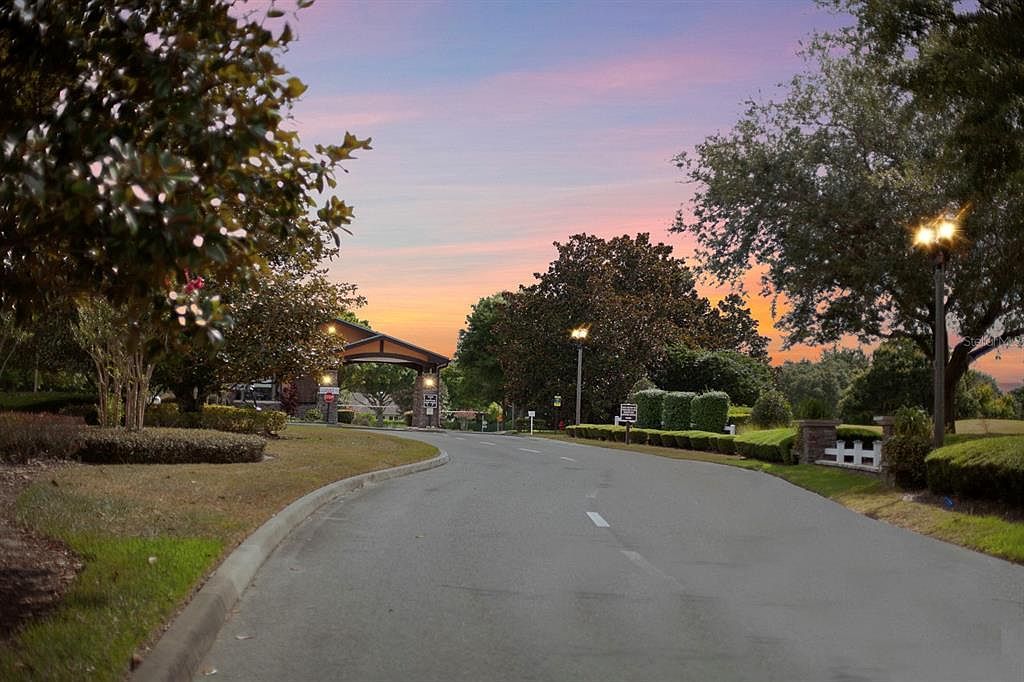 26913 White Plains Way Leesburg, FL 34748  | Single Family