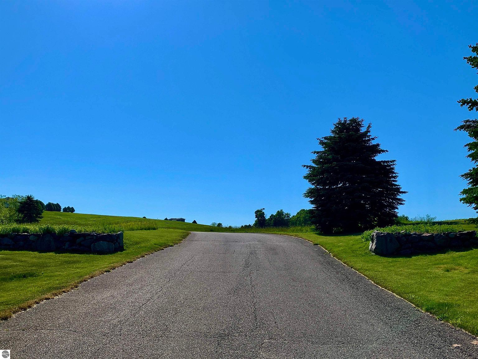 4683 E Water View Dr Lake Leelanau, MI 49653  | Single Family