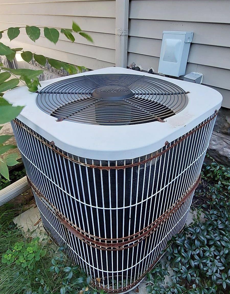 404 S McKenzie St Adrian, MI 49221 | Single Family