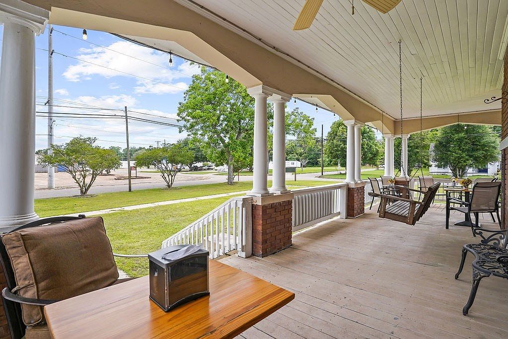 307 S Academy St Geneva, AL 36340  | Single Family