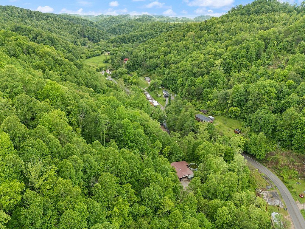 7374 State Highway 451 Busy, KY 41723 | Single Family