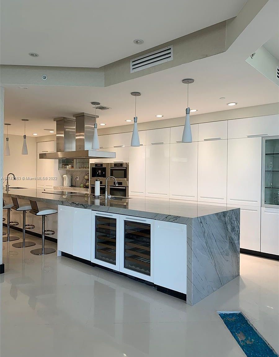 3802 NE 207th St APT 2802 Aventura, FL 33180  | Condominium