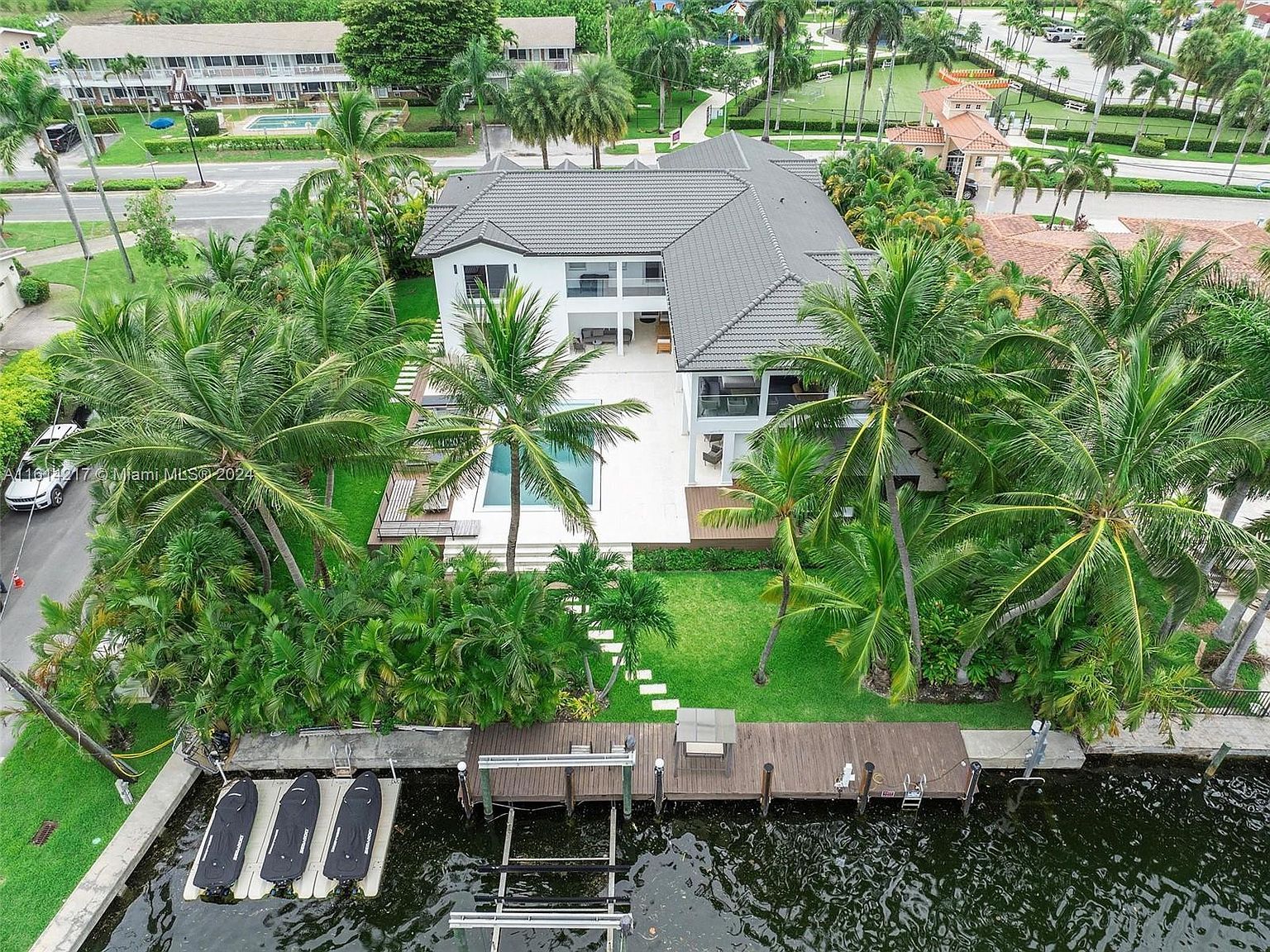 431 Layne Blvd Hallandale Beach, FL 33009 | Single Family