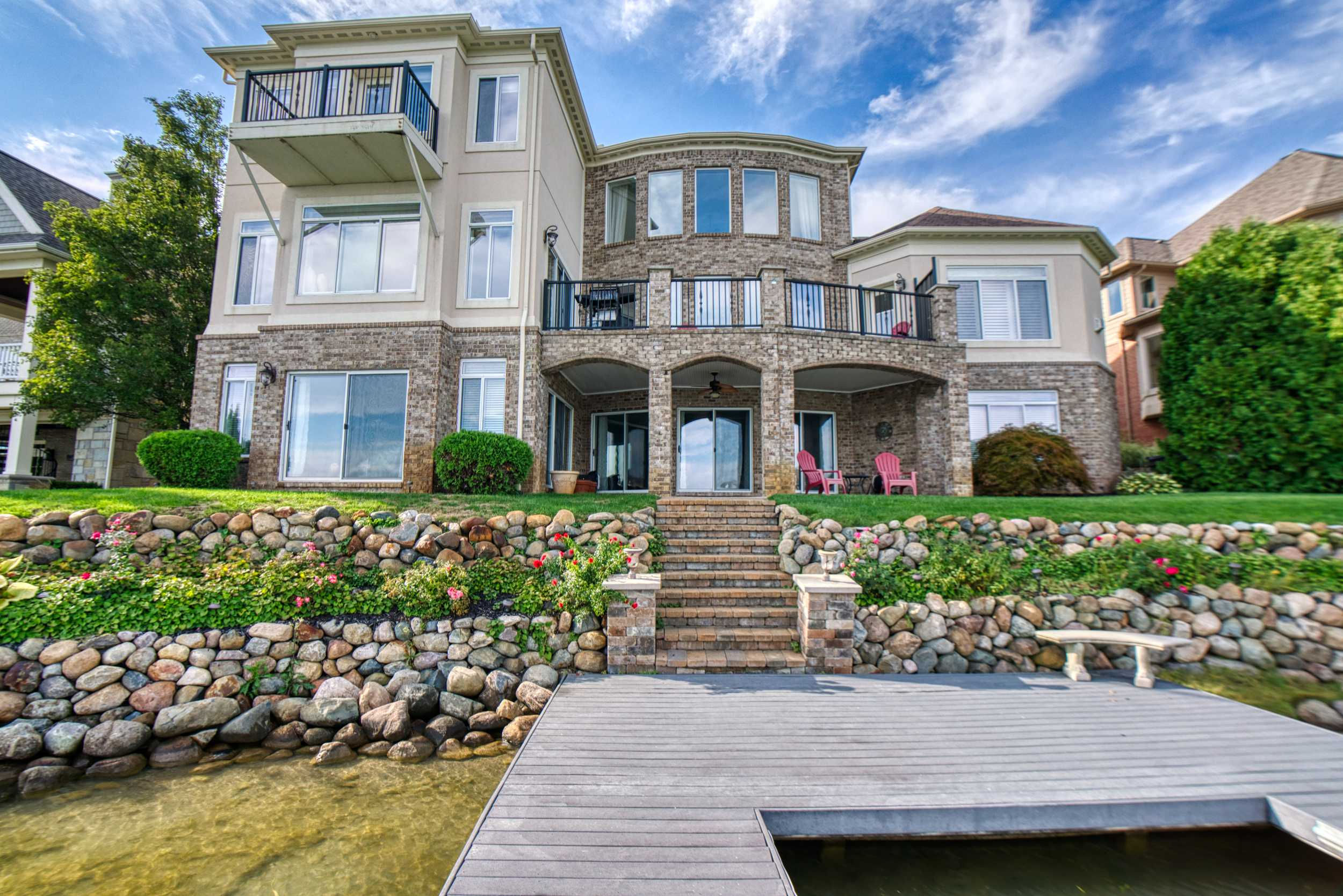 8393 Boulder Shores Drive, South Lyon, MI, USA, 48178  | Single Family