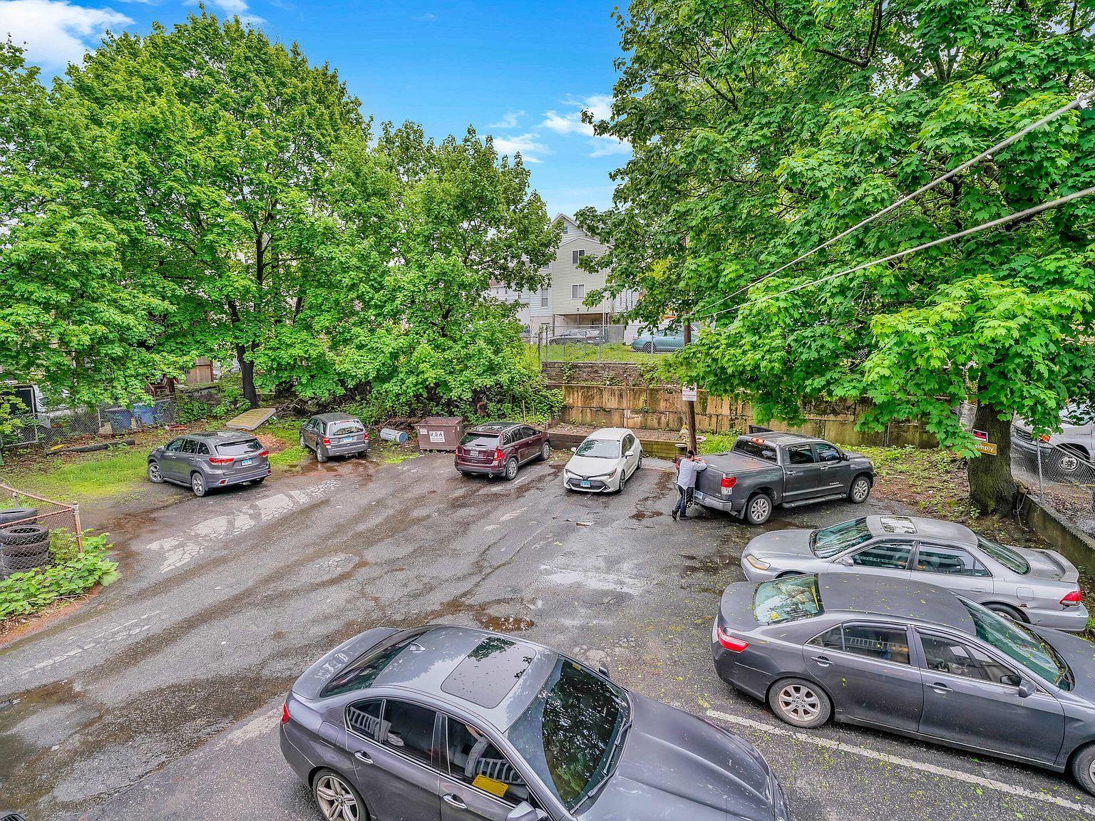 915 S Main St Waterbury, CT 06706 | Multi Family