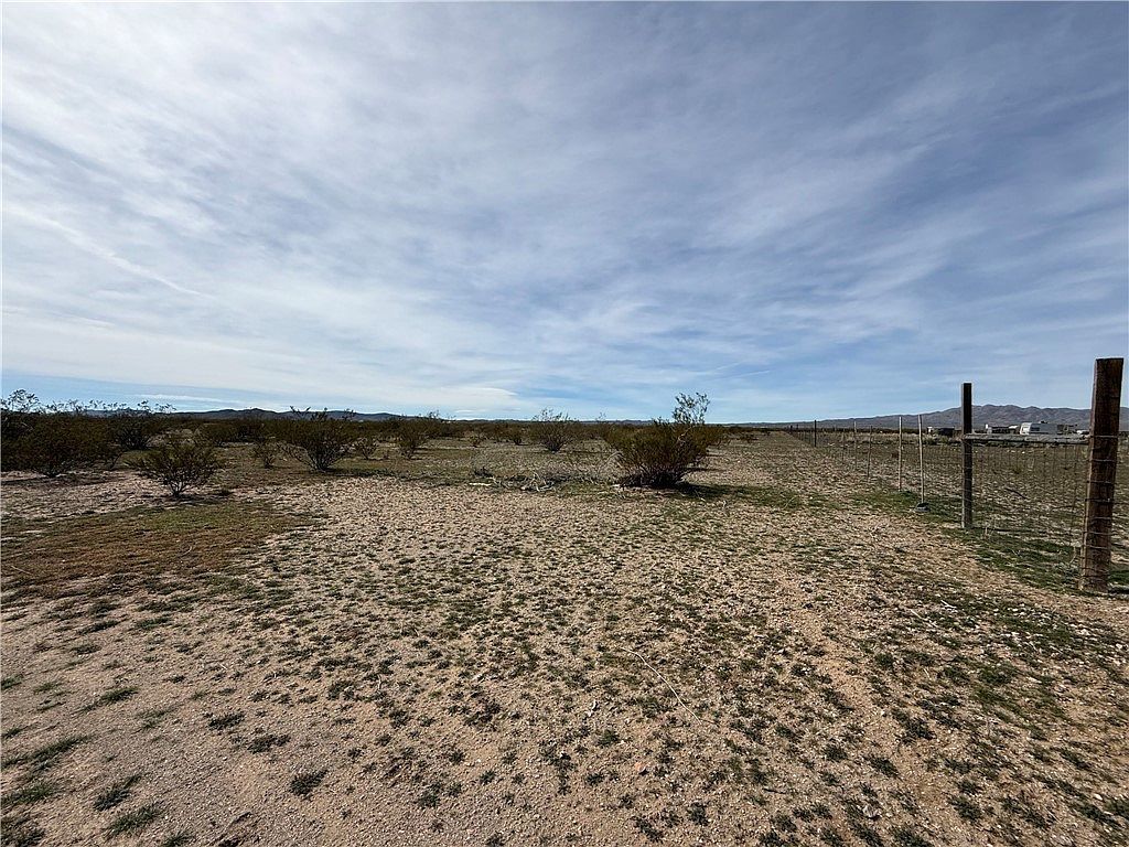 18852 N Telegraph Dr Dolan Springs, AZ 86441  | New build