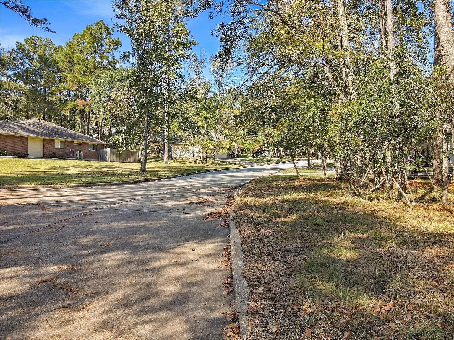 306 Inverness St Huntsville, TX 77340  | Land/Lot