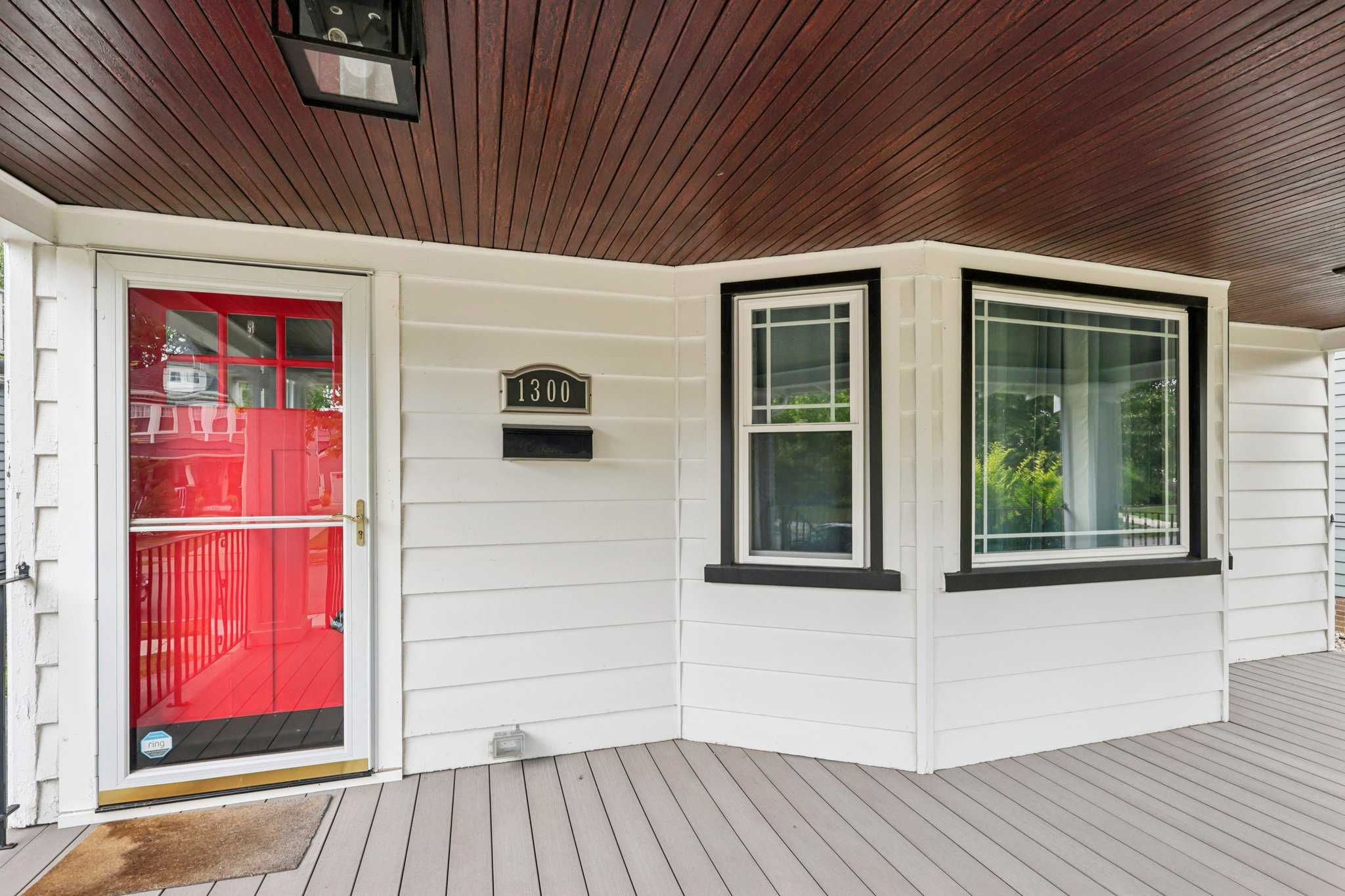 1300 Giel Avenue, Lakewood, OH, USA, 44107 - Thumbnail 3