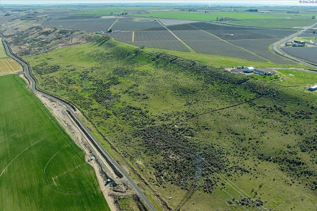 Nka Colonial Rd Mesa, WA 99343  | Land/Lot