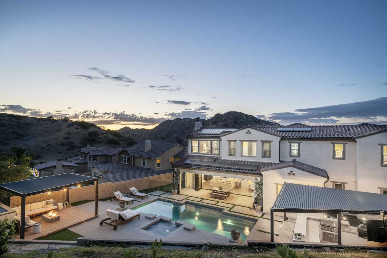 24943 Old Stone Way, Stevenson Ranch, CA, 91381 - Thumbnail 5