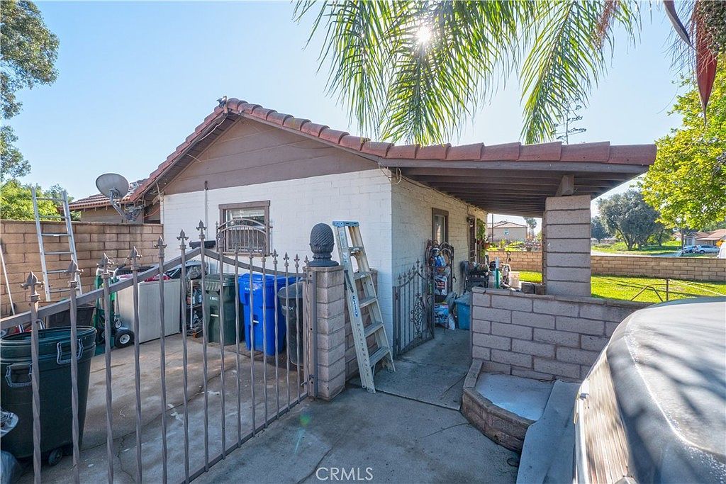 825 S Acacia Ave Rialto, CA 92376  | Single Family