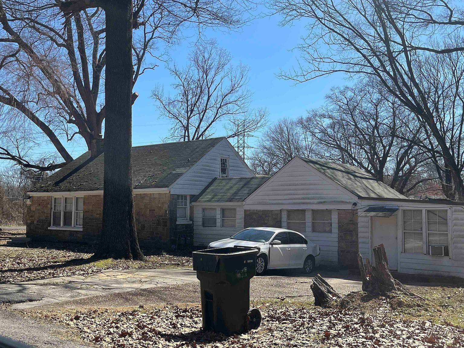 2679 Woodlawn Ter Memphis, TN 38127 | Multi Family