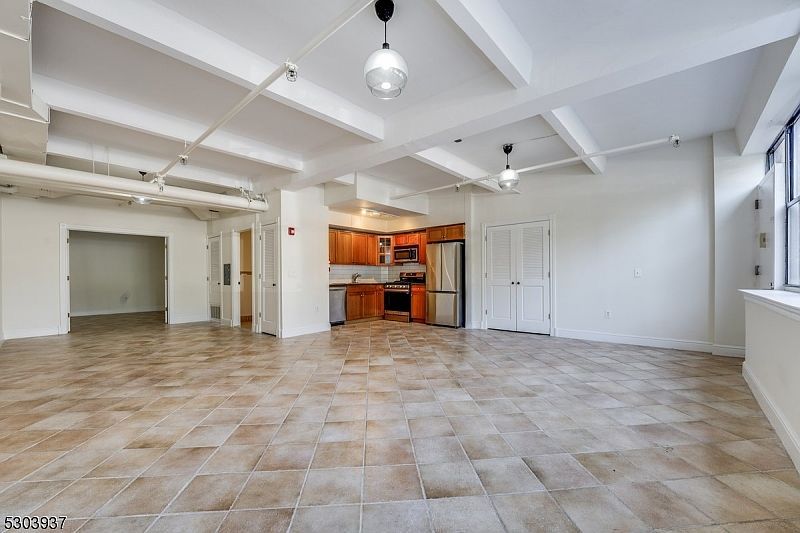 300 Communipaw Ave APT 4 Jersey City, NJ 07304 | Condominium