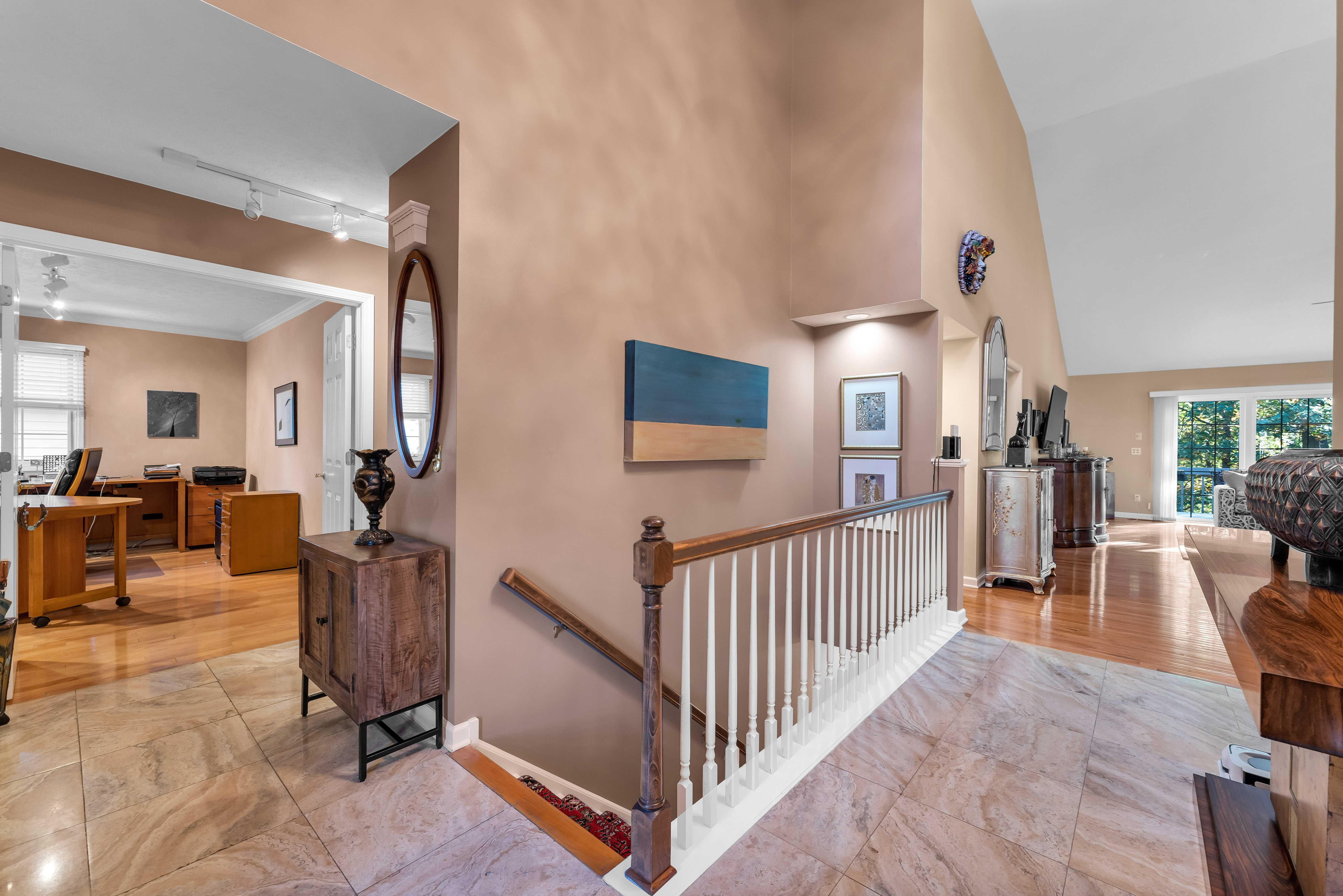 2239 Whispering Cove Circle, Westlake, OH, USA - Thumbnail 5