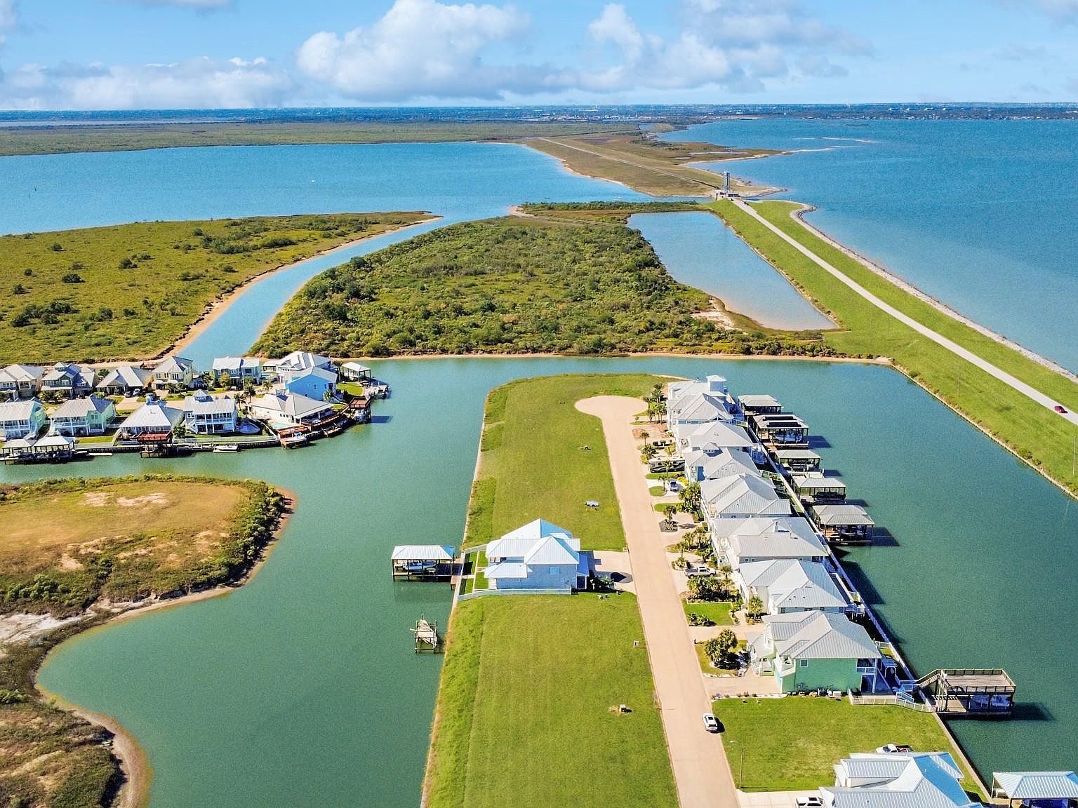 1213 Highborne Cay Ct Texas City, TX 77590  | Land/Lot