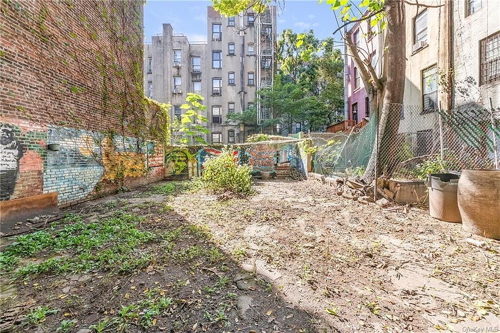 154 E 105th St New York, NY 10029  | Multi Family