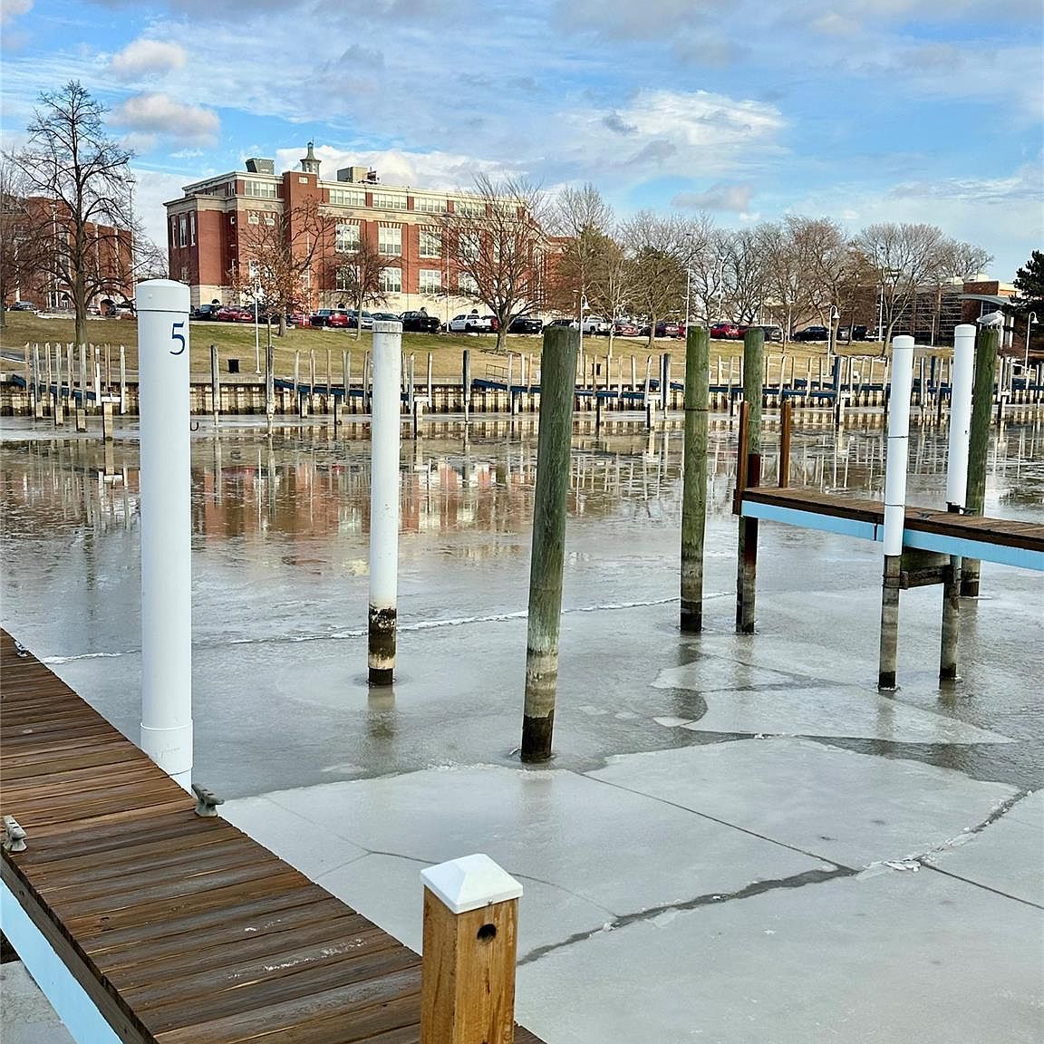 Boat Well Boat #5 Pt Huron, MI 48060  | Land/Lot