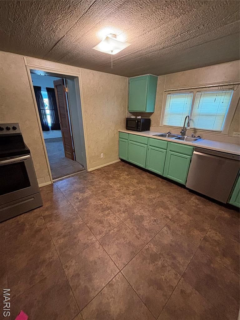 1100 Fulton Ave Hannibal, MO 63401  | Single Family