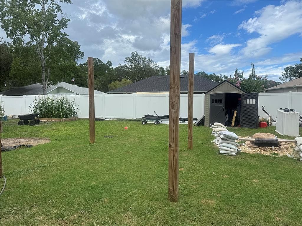 6 Llowick Ct Palm Coast, FL 32164 | Single Family