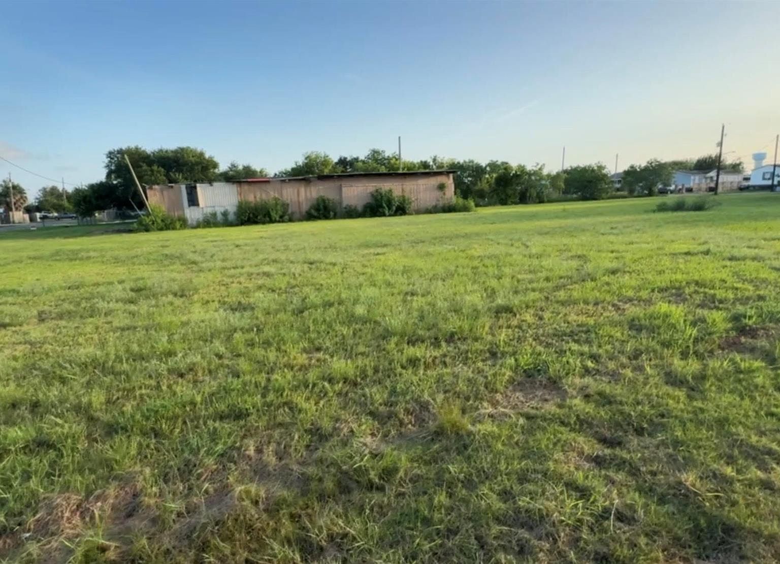 311 21st St Dickinson, TX 77539 | Single Family